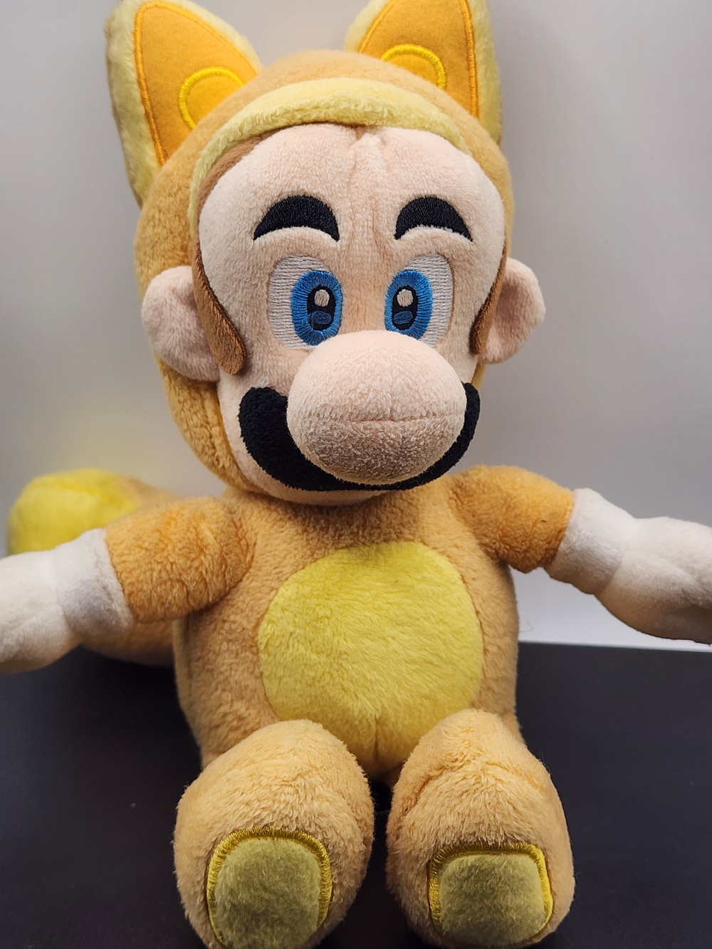 2013 Super Mario 3D Land Kitsune Tanooki Luigi Plush Official Plush Nintendo 9"